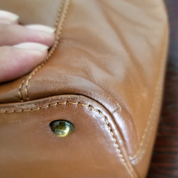 Sale! Vintage Chanel tassel shoulder bag - Picture 7 of 16